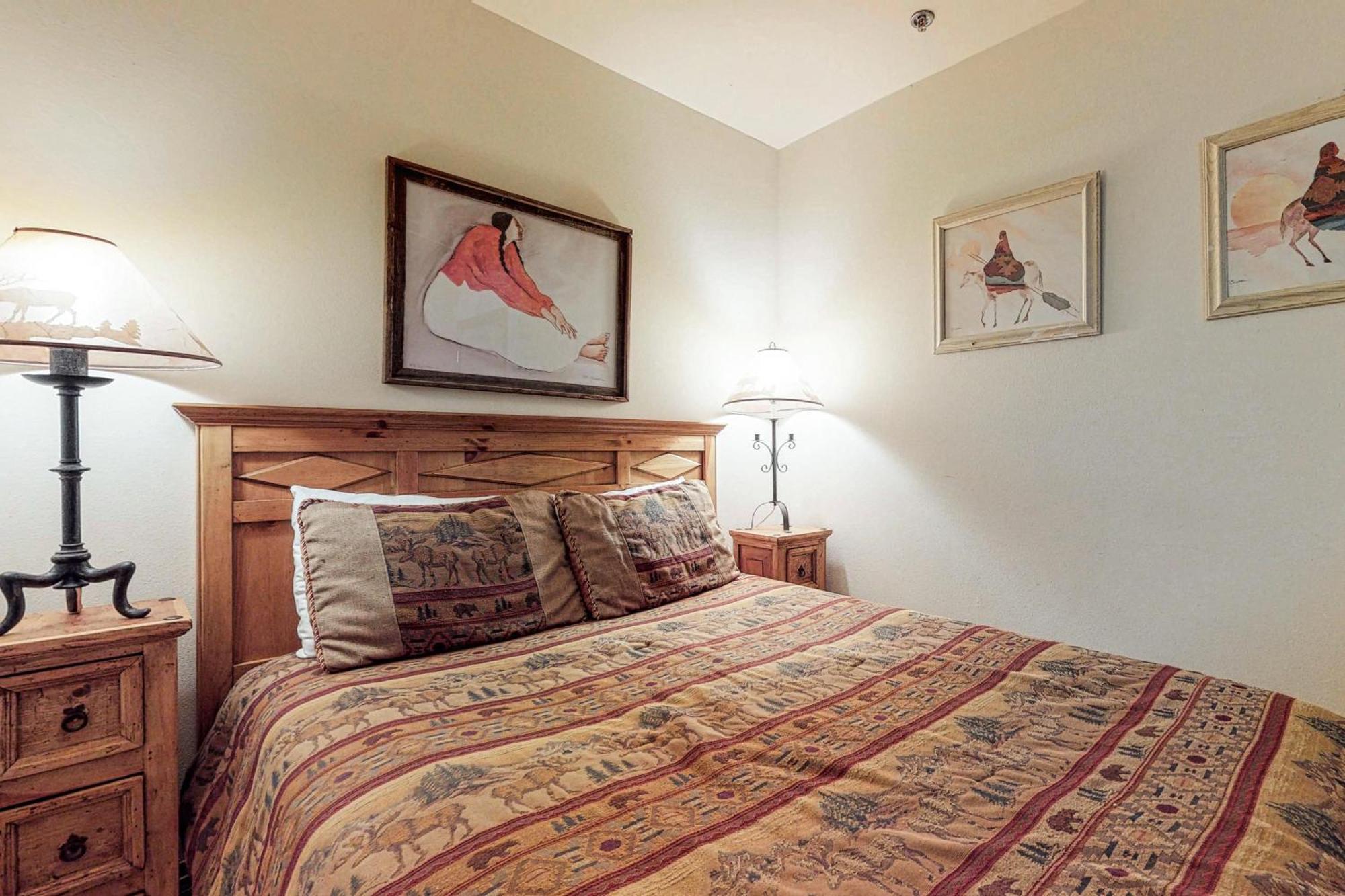Dillon Commons Hotel Room photo